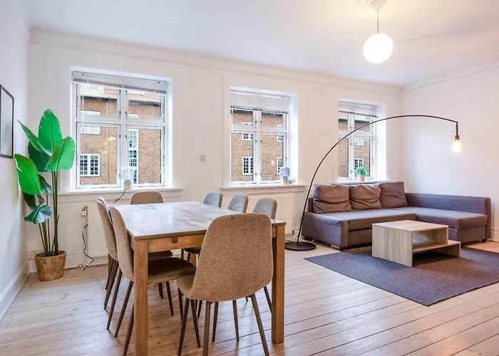 Sunny In Amager Apartment *